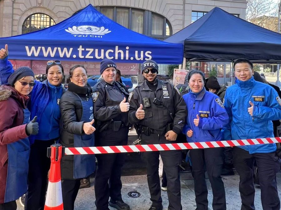 CAIPA Latest News: nypd caipa foundation deliver 500 meals in chinatown