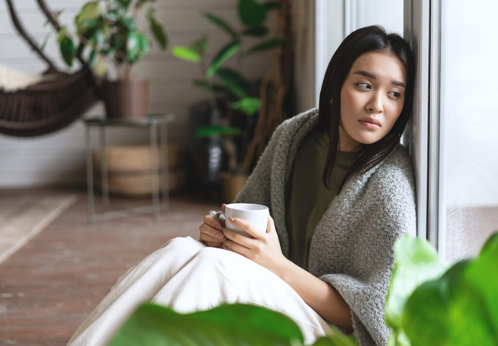 Health Article - 心情會低落？季節性情緒障礙 | Feeling Low When It Gets Cold? Seasonal Affective Disorder